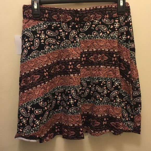 Cute Charlotte Russe two-piece! #ReadyforSummer - Picture 4 of 6